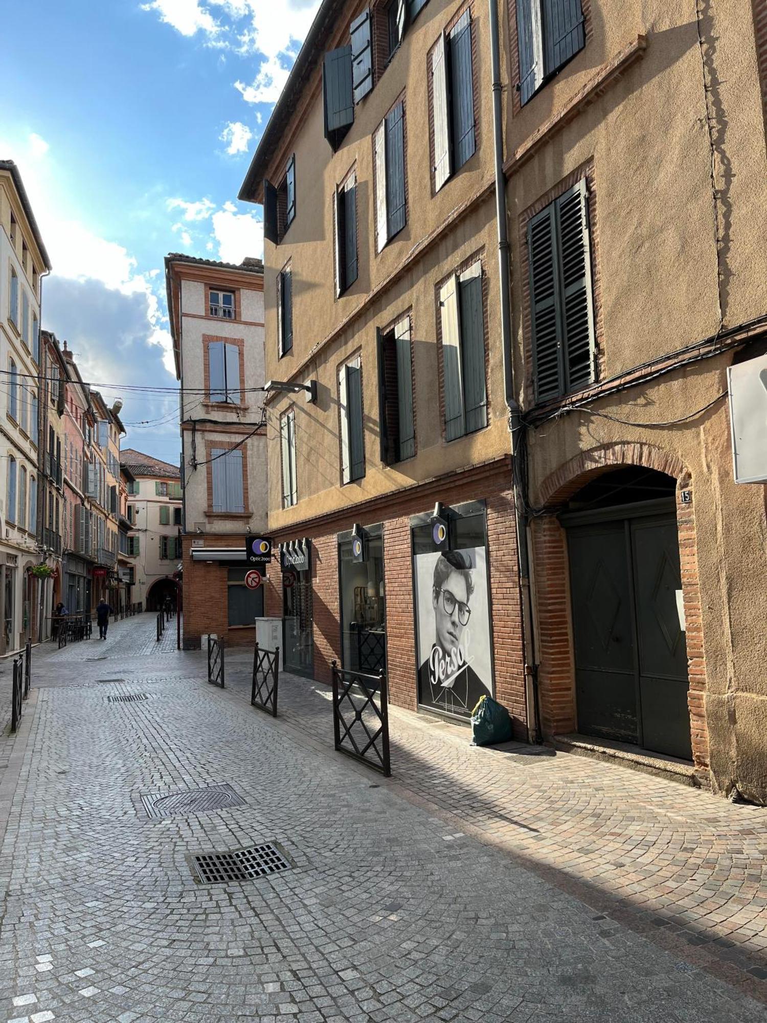 Apartamento Le Nid Douillet - Lit King Size Montauban Exterior foto